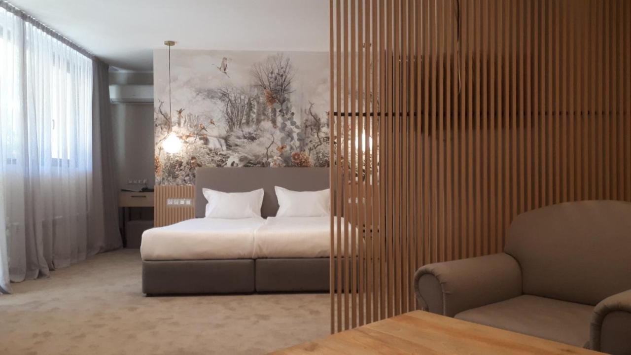 Deluxe Studio - Free Spa Access